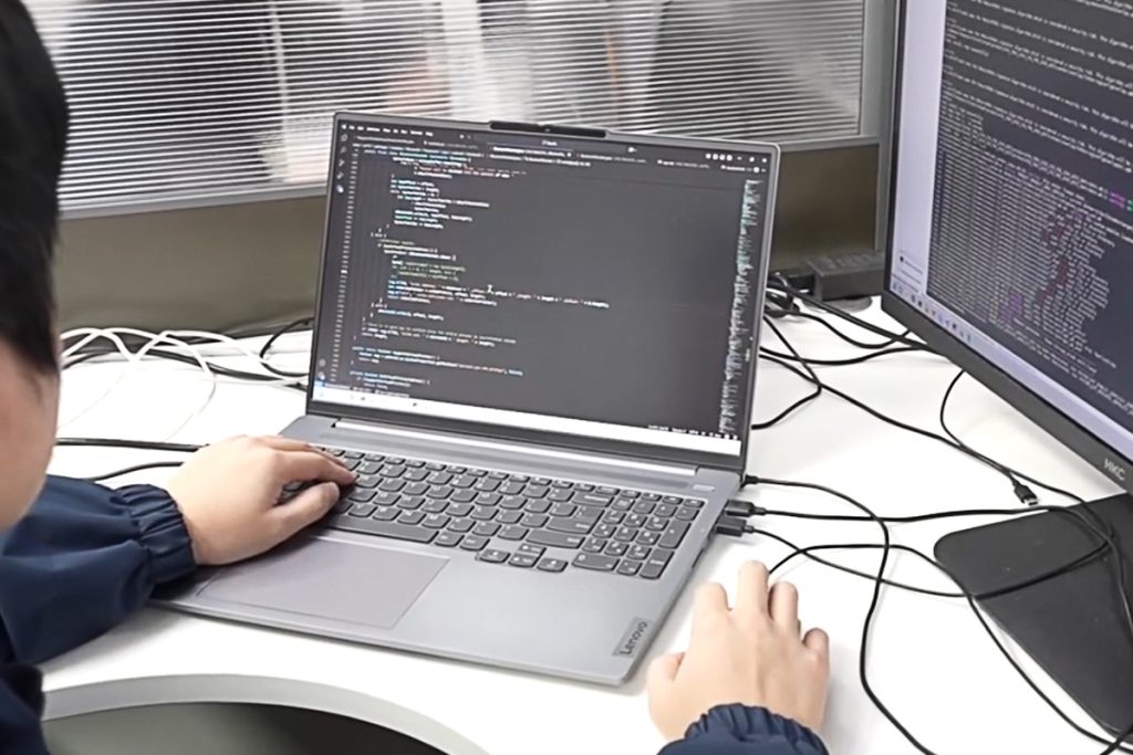 NORYOX Android and Software development for customized POS terminal systems.